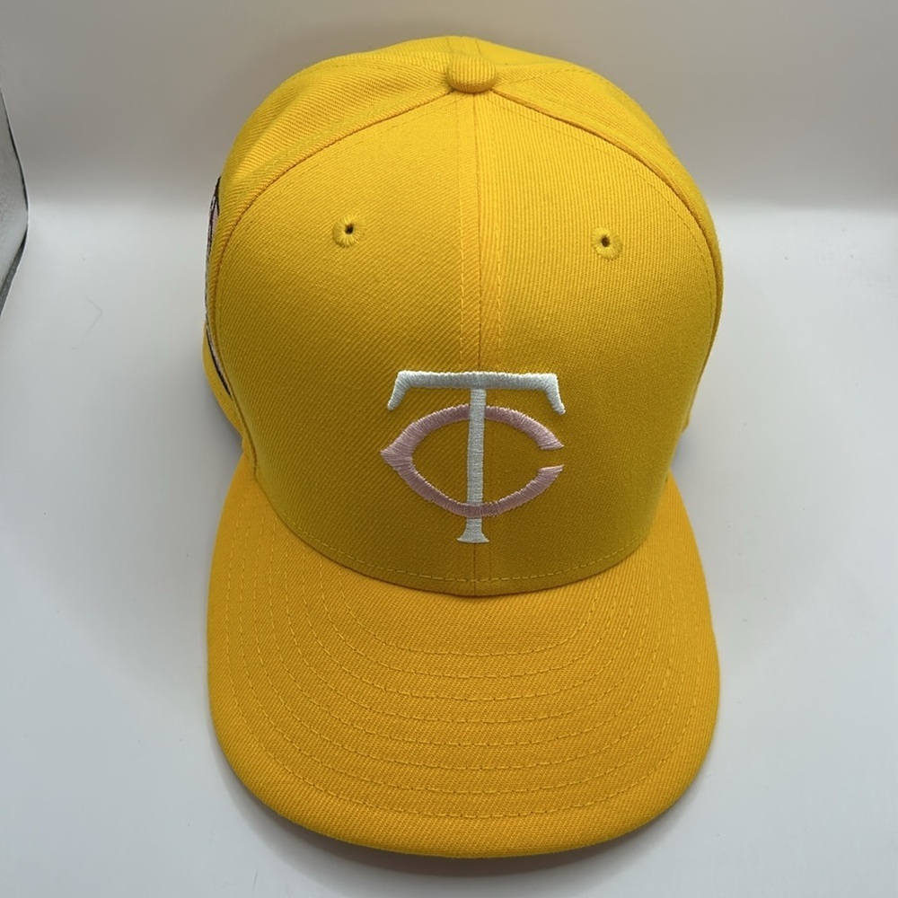 Minnesota Twins baseball hat. - Picture 4 of 12